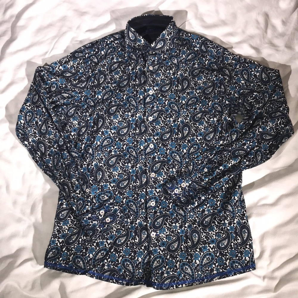 Georg Roth Mens Blue Paisley Button Down Shirt